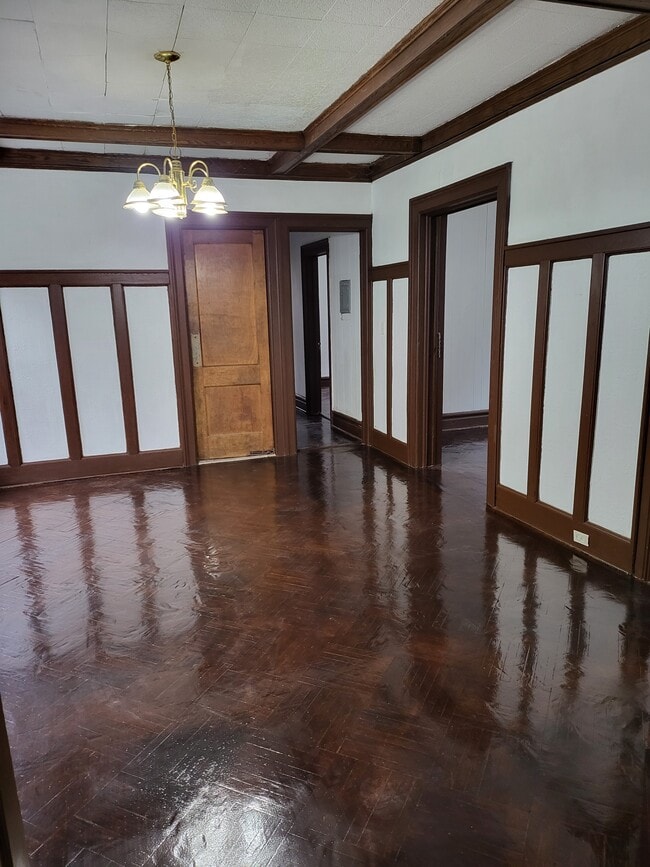 Dining room - 8 Farley Ave