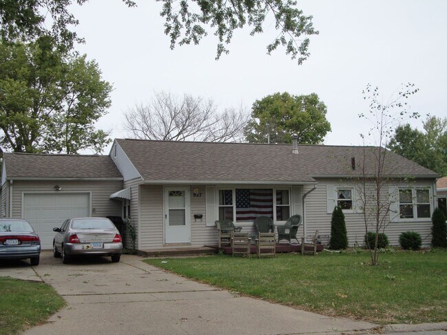 Foto del edificio - 4Bed 2 Bath House