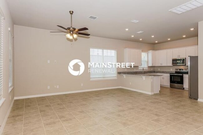 Building Photo - 3 Bedroom Pet-Friendly Home in New Smyrna ...