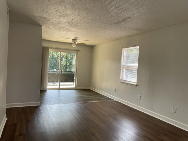 Large Open Living/Dining Room - Columbia Rising Apartments