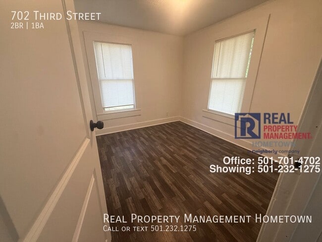Building Photo - 702 Third Street-