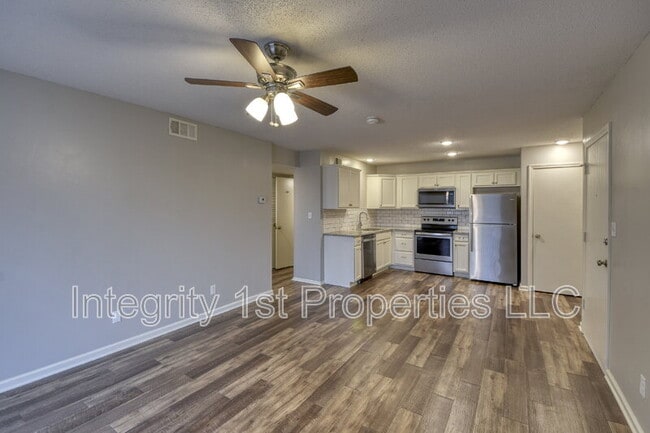 Foto del edificio - 2114 Swift St