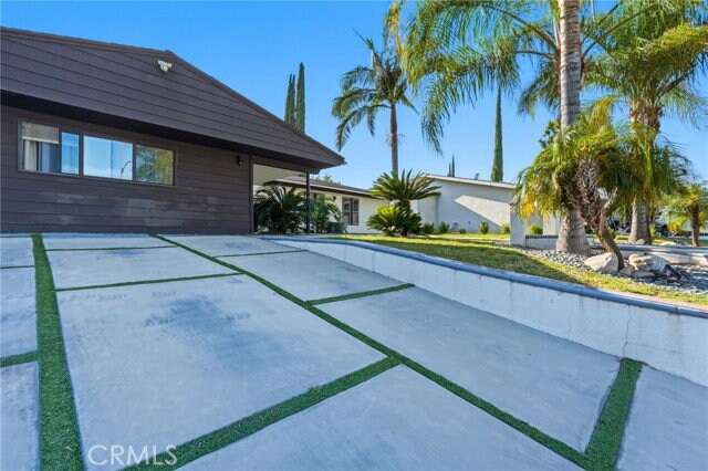 Building Photo - 12835 Titian Ave