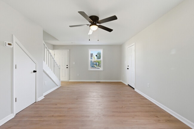 Building Photo - 961 17th St