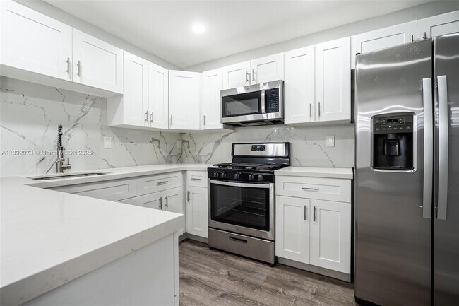 Foto del edificio - 6211 SW 116th Pl