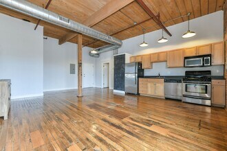Building Photo - 244 Brighton Ave