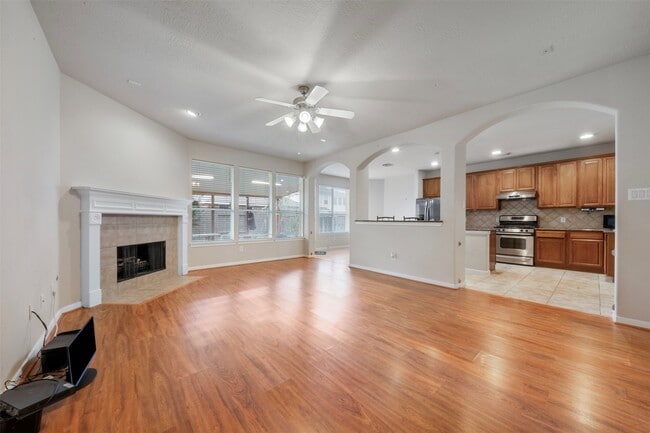 Building Photo - 13907 Normandy Ct