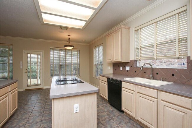 Building Photo - 3126 Monet Dr