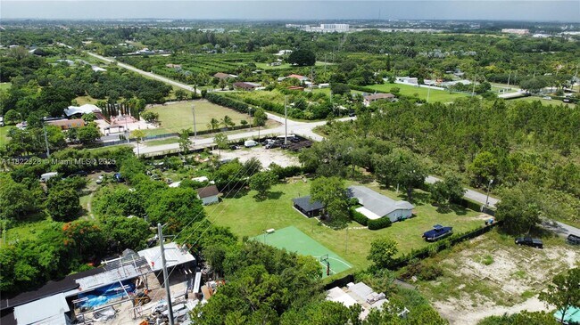 Foto del edificio - 23105 SW 122nd Ave