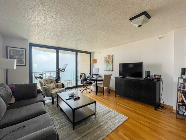 Foto del edificio - 3660 N Lake Shore Dr