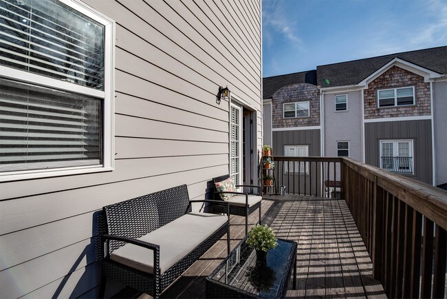 Foto del edificio - 1560 Laurel Park Pl SW