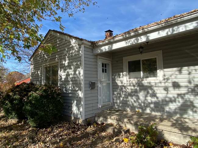Building Photo - 3020 Forest Dr