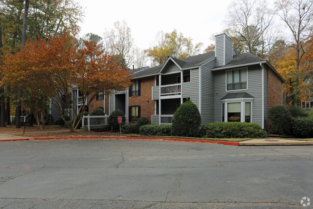 Roswell Springs Apartments in ROSWELL, GA