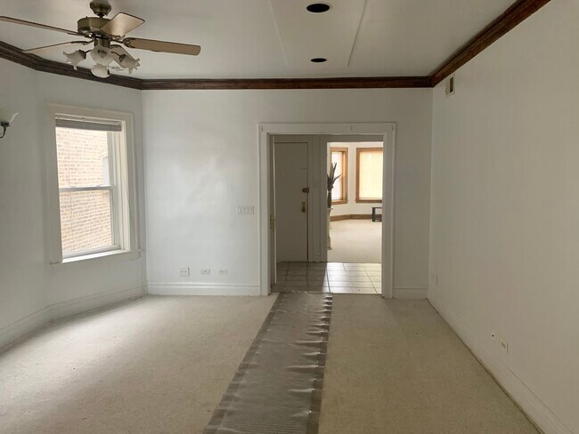 Dining Room - 6229 N Claremont Ave
