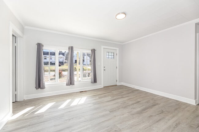 Building Photo - 1309 Ridge Ave