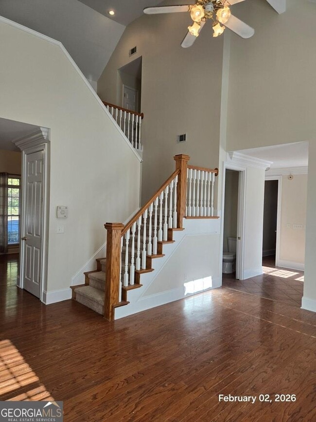 Building Photo - 112 Fox Fire Ct