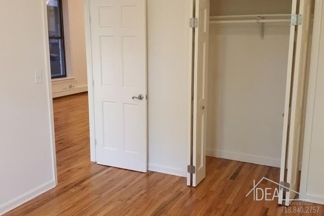 Building Photo - NO FEE 2 Bedroom with Shared Roof Deck