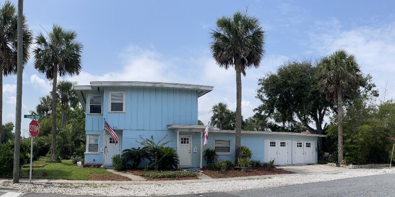 Foto principal - 301 Oleander St
