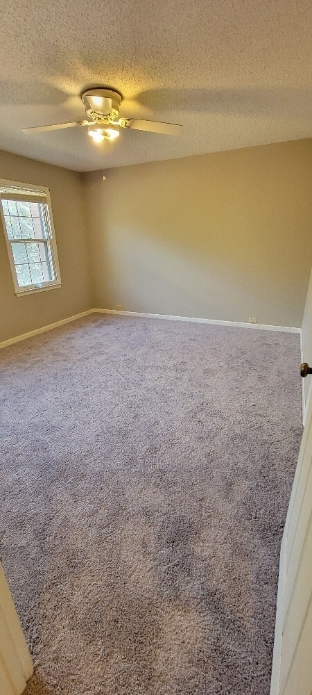 Foto del edificio - Spacious Townhome