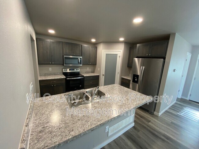 Foto del edificio - 4521 E Bobolink Ln