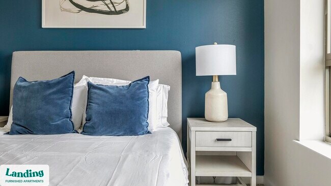 Building Photo - 825 Usener St