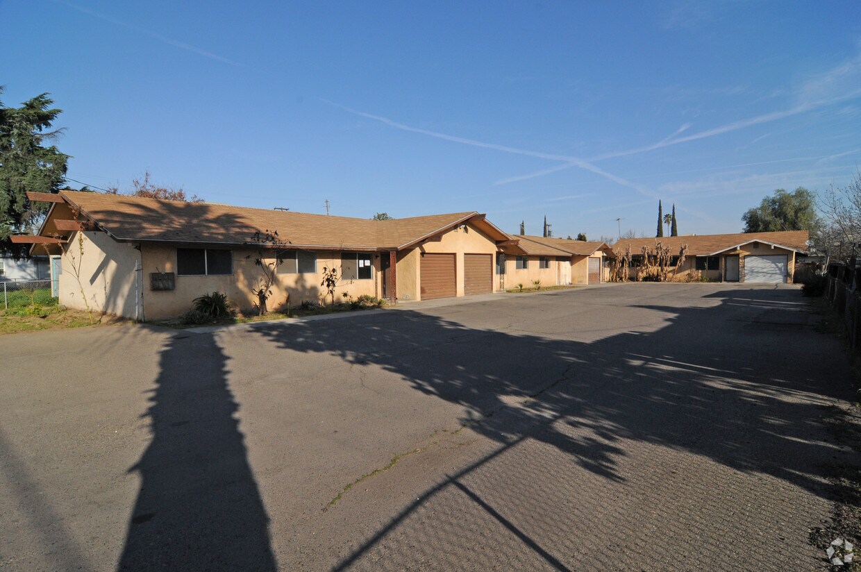 Building Photo - 4069 E Heaton Ave