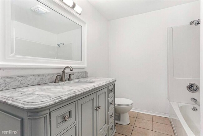 Building Photo - 2 br, 1 bath House - 1720 Mandeville St