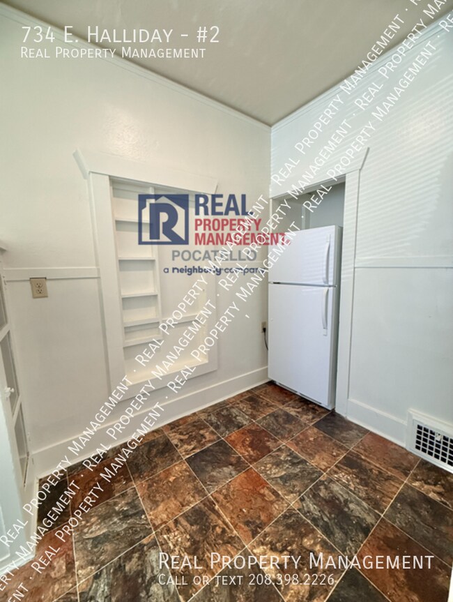 Foto del edificio - 734 E. Halliday-#2