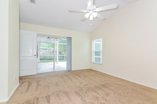Building Photo - 4904 Ridgemoor Cir