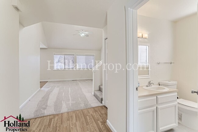 Building Photo - 16050 SW Old Oak Dr