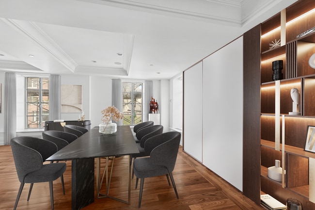 Building Photo - 140 E 63rd St