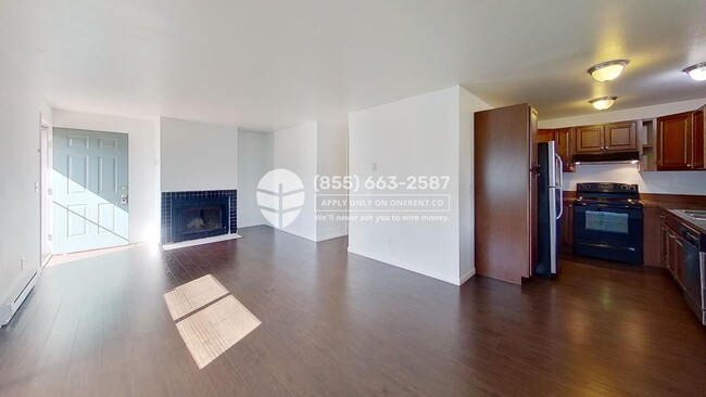 Building Photo - 3714 S Oregon St