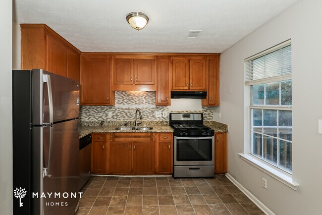 Building Photo - 780 Pine Shoals Ct