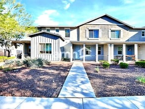 Building Photo - 20715 W Thomas Rd