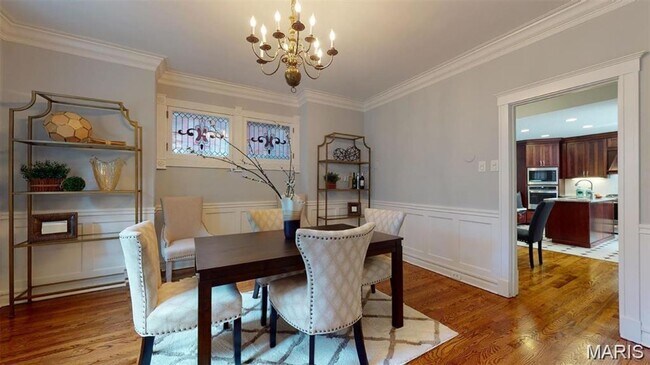 Building Photo - Charming home in the Heart of University City.