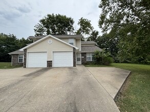 Building Photo - 314 Burnside Dr