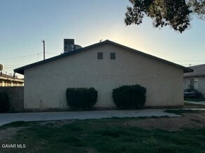 Building Photo - 2851 Desert St