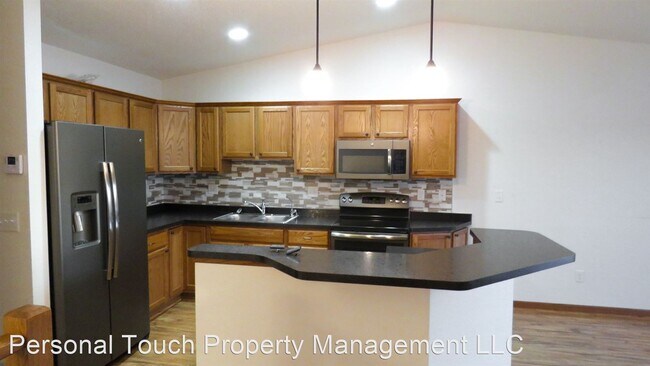 Building Photo - 2480 5th St W