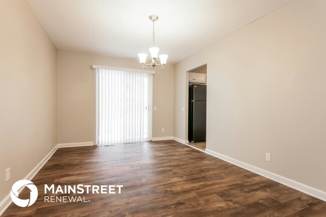 Building Photo - 5832 Sir Edward Ct