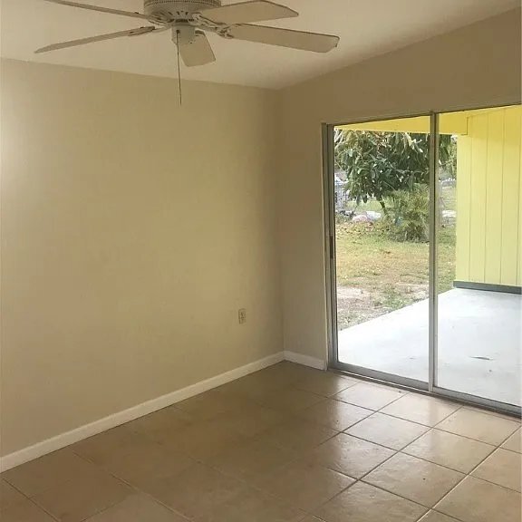Foto del edificio - 22145 Midway Blvd