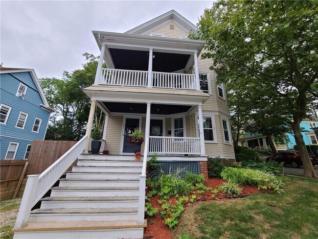 Building Photo - 255-257 Cypress St