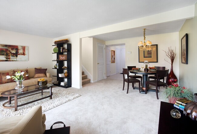 Foto del edificio - 606 Norwest Dr