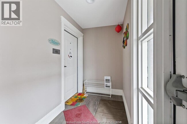 Photo du bâtiment - 8475 Wyandotte St E