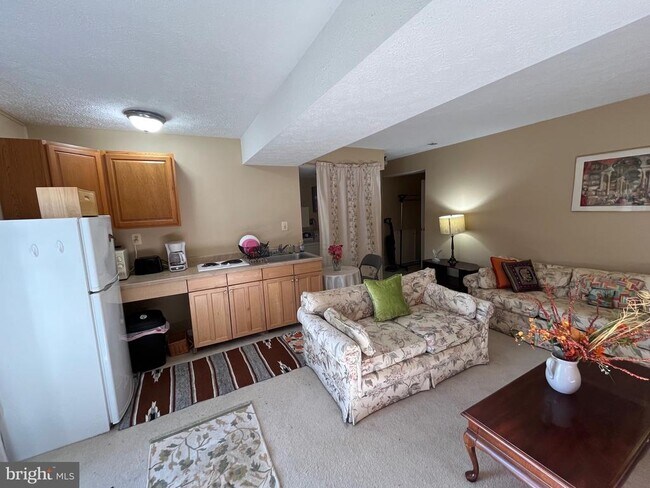 Foto del edificio - 6220 Hidden Canyon Rd