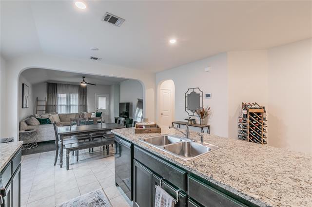 Foto del edificio - 744 Watson Wy