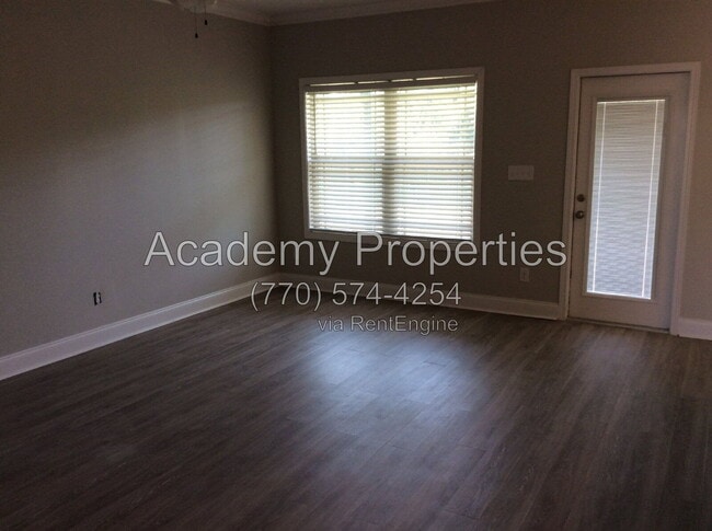 Building Photo - 134 Summer Grove Ln