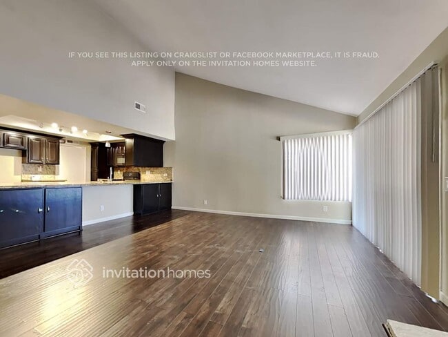 Foto del edificio - 22714 Ingomar St
