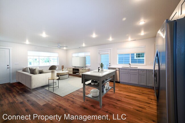 Building Photo - 2 br, 2.5 bath House - 427 Water Lily Drive