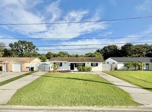 Building Photo - 641 72nd Ave N