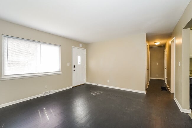 Building Photo - 2883 Key Pl